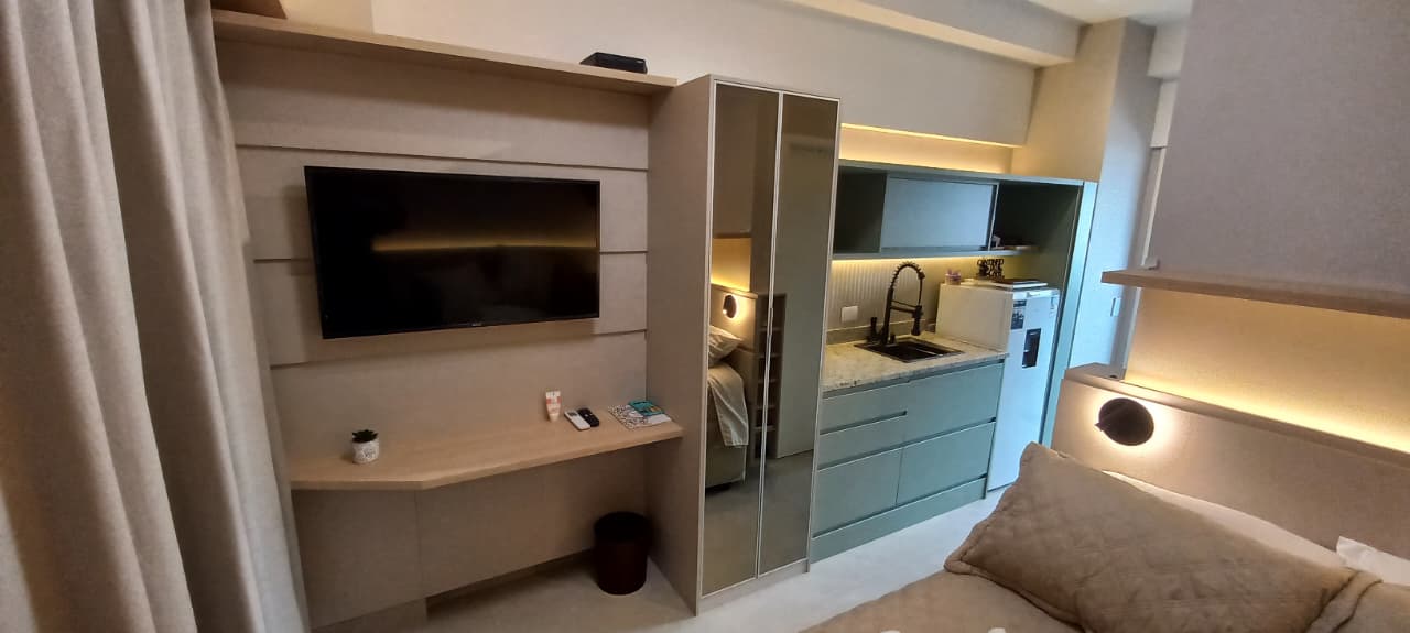 Quarto com móveis planejados